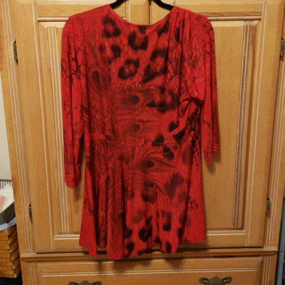 Fun and Flirty Red and Black Tunic - Picture 3 of 3